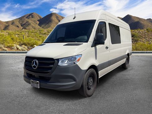 Used 2026 Mercedes-Benz Sprinter 2500 image 2