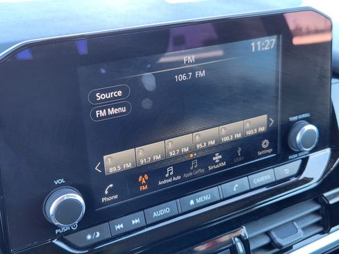 Used 2024 Nissan Pathfinder SV image 21