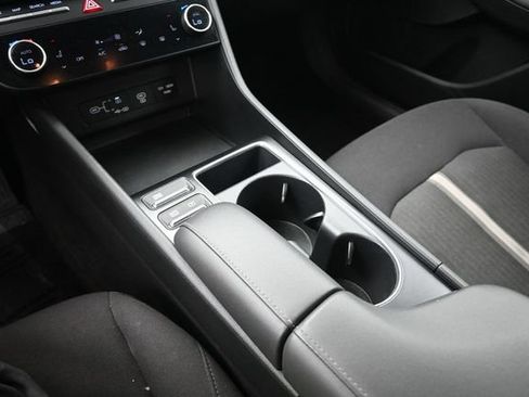 Used 2024 Hyundai Sonata SEL FWD image 19
