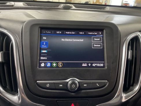 Used 2020 Chevrolet Equinox LT w/ Driver Convenience Package image 16