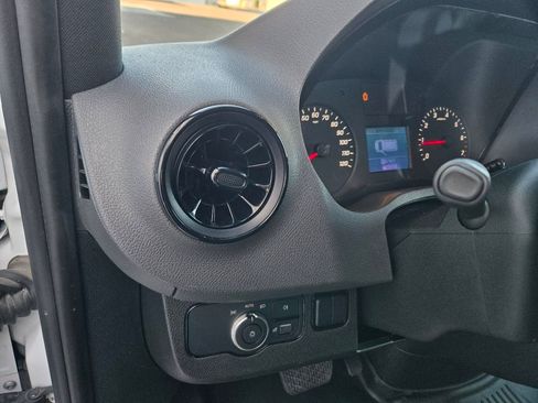 Used 2022 Mercedes-Benz Sprinter 2500 image 25