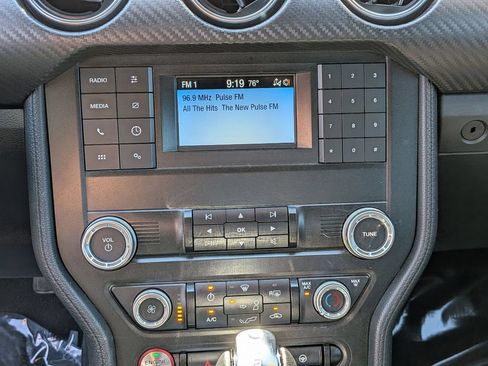 Used 2022 Ford Mustang Coupe w/ Black Accent Package RWD image 18