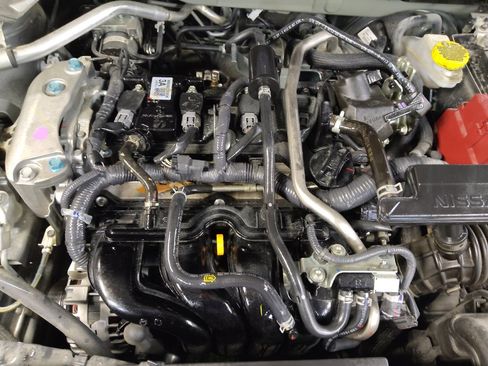 Used 2025 Nissan Sentra SV FWD image 30