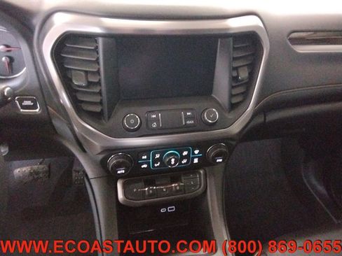 Used 2021 GMC Acadia AT4 w/ Technology Package image 12