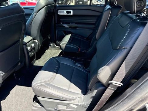 Used 2020 Ford Explorer ST AWD/4WD image 17