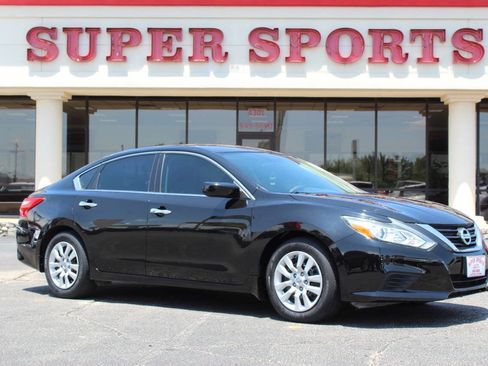 Used 2017 Nissan Altima 2.5 S w/ Power Driver Seat Package FWD image 1