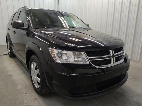 Used 2019 Dodge Journey SE FWD image 13