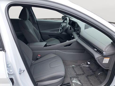 New 2026 Hyundai Elantra Blue image 18