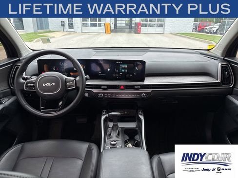 Used 2025 Kia Sorento X-Line EX AWD/4WD image 10