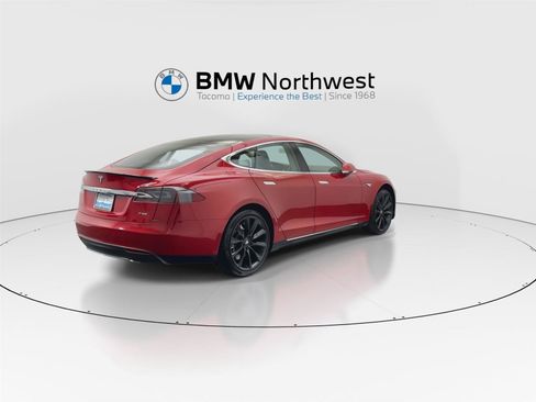 Used 2013 Tesla Model S Performance RWD image 3