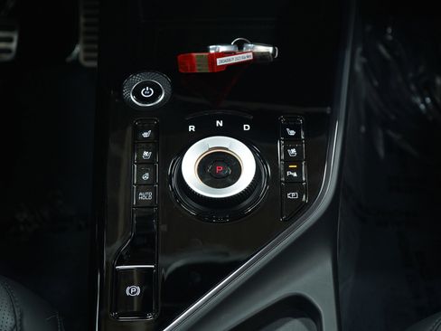 Used 2023 Kia Niro Wave image 16