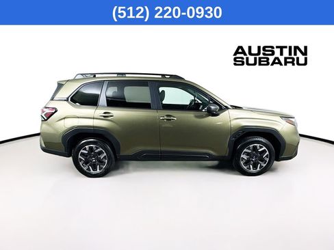 Used 2026 Subaru Forester Premium image 9