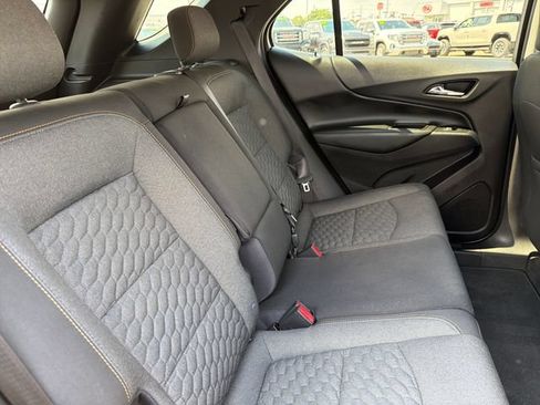 Used 2020 Chevrolet Equinox LT FWD image 28