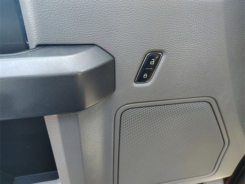 Used 2015 Ford F150 XLT w/ Equipment Group 302A Luxury image 13