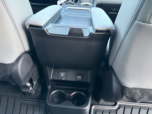New 2026 Toyota Sienna XLE FWD image 22