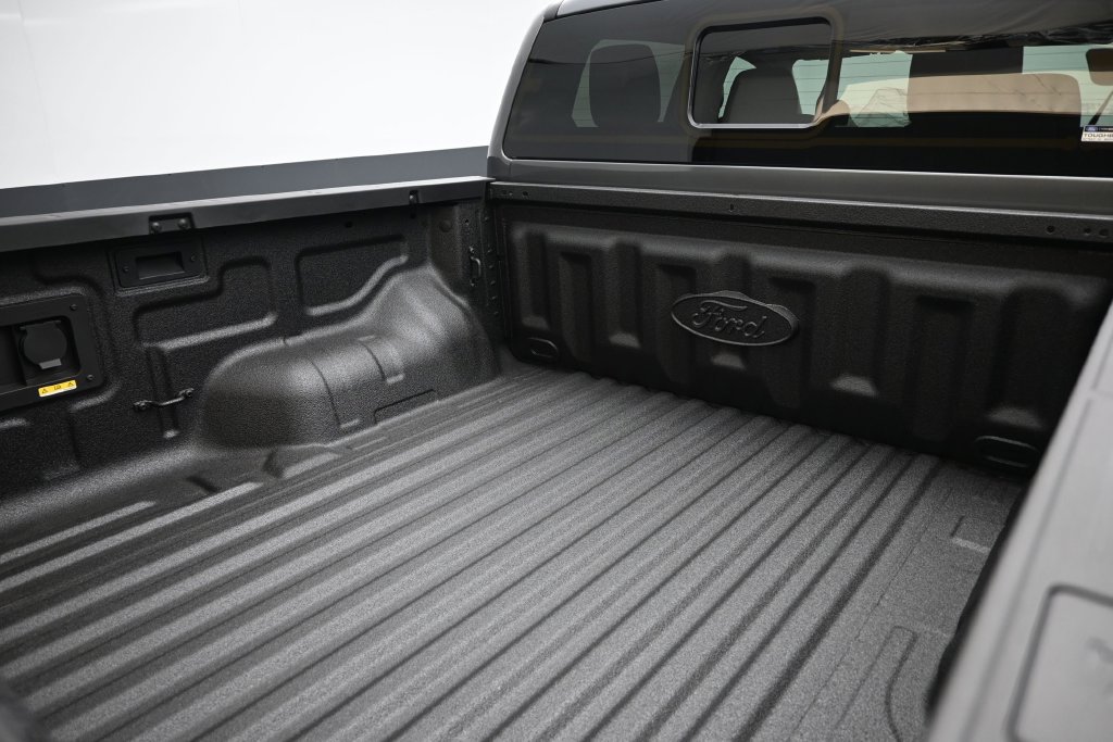 New 2026 Ford Ranger XLT w/ Equipment Group 301A High AWD/4WD image 3
