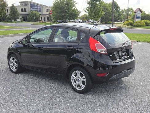 Used 2016 Ford Fiesta SE FWD image 5