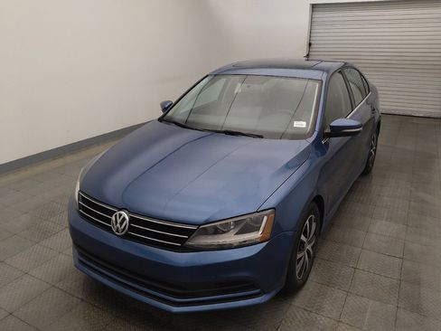 Used 2017 Volkswagen Jetta SE FWD image 15