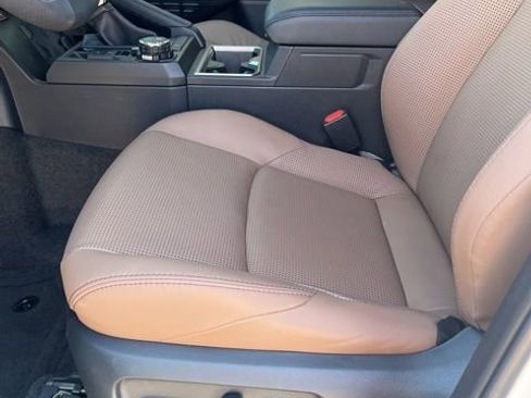 Used 2025 Toyota 4Runner Limited image 13