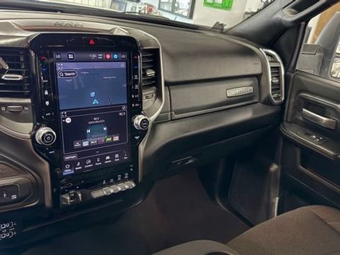 Used 2025 RAM 2500 Big Horn AWD/4WD image 31