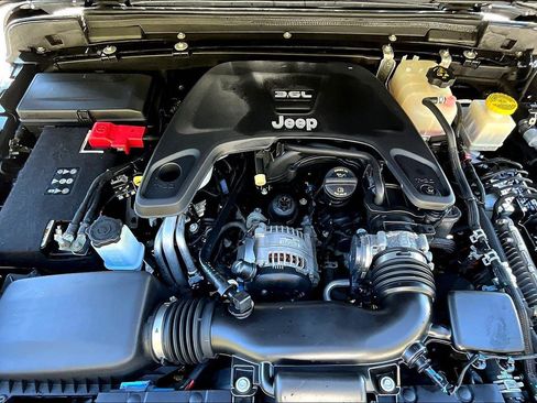 Used 2020 Jeep Gladiator Rubicon image 10