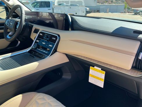 New 2026 Nissan Armada Platinum Reserve image 25