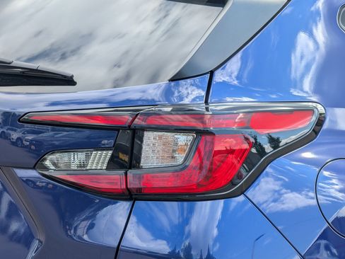 Used 2024 Subaru Crosstrek 2.0i Premium AWD/4WD image 17