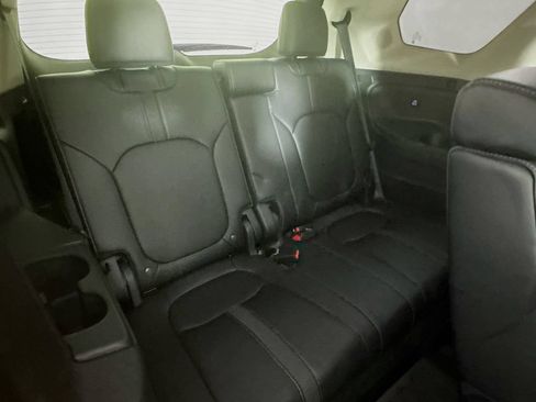 Used 2023 Honda Pilot Touring image 35