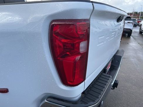 Used 2021 Chevrolet Silverado 3500 LTZ w/ LTZ Convenience Package image 20