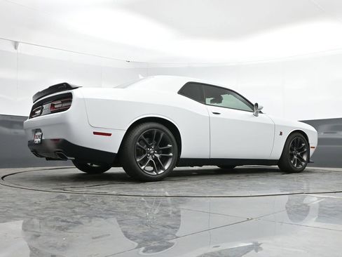 Used 2021 Dodge Challenger R/T Scat Pack RWD image 41