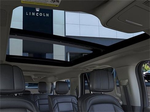 New 2025 Lincoln Navigator L Reserve AWD/4WD image 22