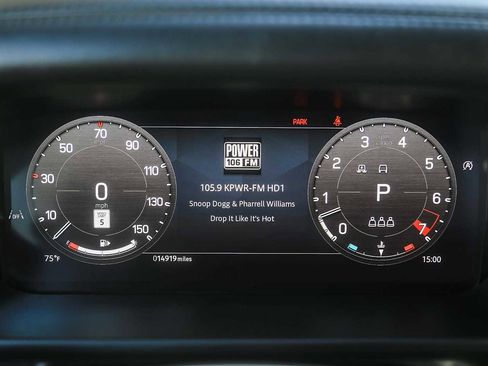 Used 2024 Land Rover Defender 110 SE image 20