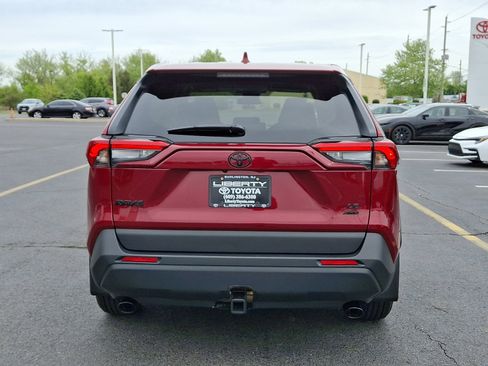 Used 2025 Toyota RAV4 LE AWD/4WD image 5