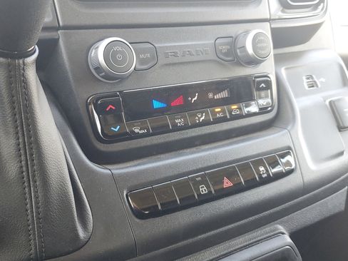 Used 2025 RAM ProMaster 2500 image 18