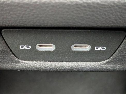 New 2026 Volkswagen Tiguan SE R-Line FWD image 17