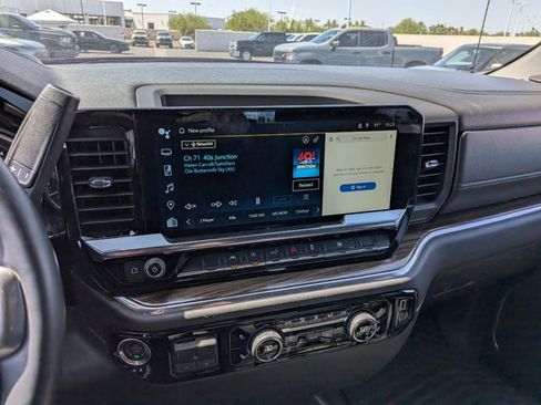 Used 2024 Chevrolet Silverado 1500 LT RWD image 9