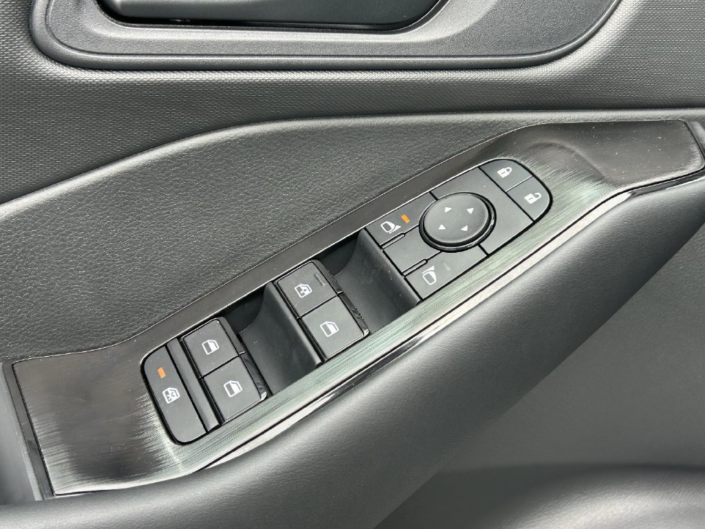 New 2026 Nissan Rogue S FWD image 20