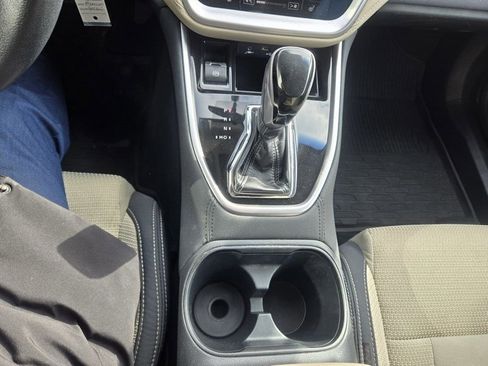 Used 2020 Subaru Outback Premium image 16