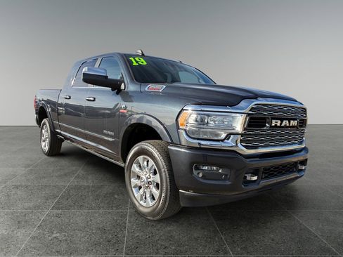 Used 2019 RAM 2500 Limited AWD/4WD image 9