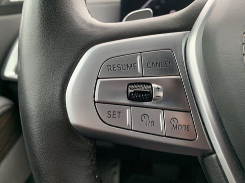 Used 2025 BMW X7 xDrive40i image 19