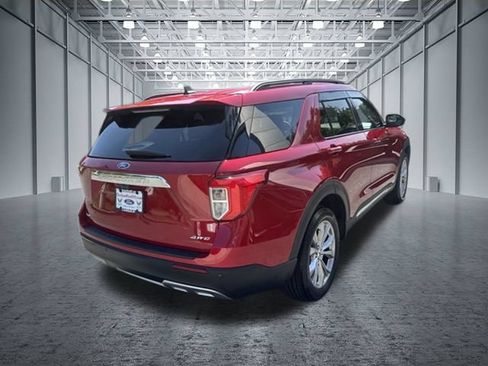 Used 2023 Ford Explorer XLT w/ Equipment Group 202A AWD/4WD image 7