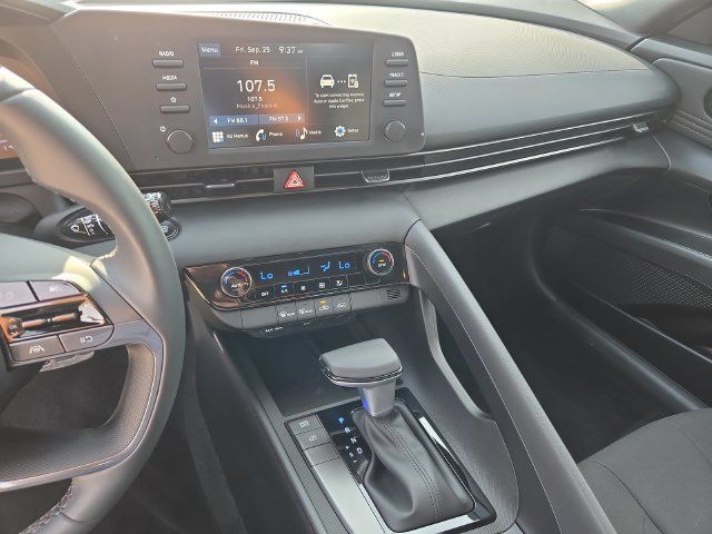Used 2026 Hyundai Elantra Sport FWD image 11