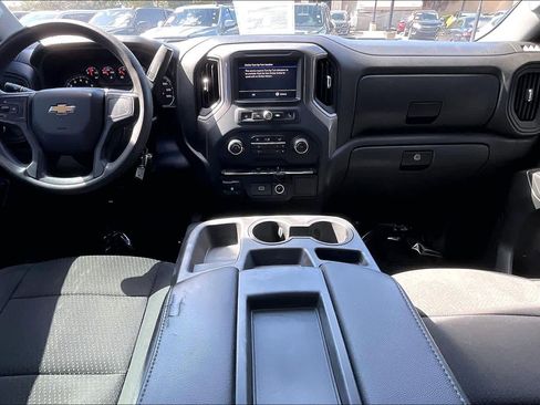 Used 2020 Chevrolet Silverado 2500 Custom w/ Custom Value Package image 15