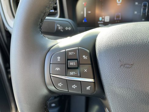 New 2025 Ford Maverick Lariat w/ Black Appearance Package image 17