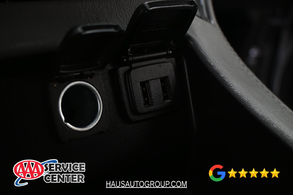 Used 2019 Chevrolet Suburban LT AWD/4WD image 34