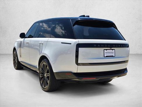 Used 2024 Land Rover Range Rover SE AWD/4WD image 8