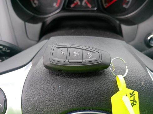 Used 2013 Ford Focus ST FWD image 23