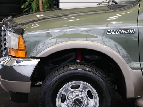 Used 2001 Ford Excursion Limited image 46