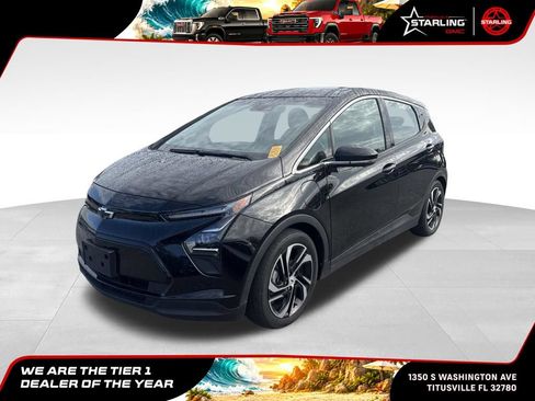 Used 2022 Chevrolet Bolt LT w/ Infotainment Package FWD image 1