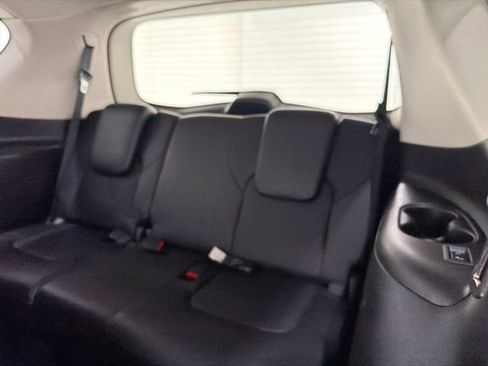 Used 2014 INFINITI QX80 4WD w/ Theater Package image 18